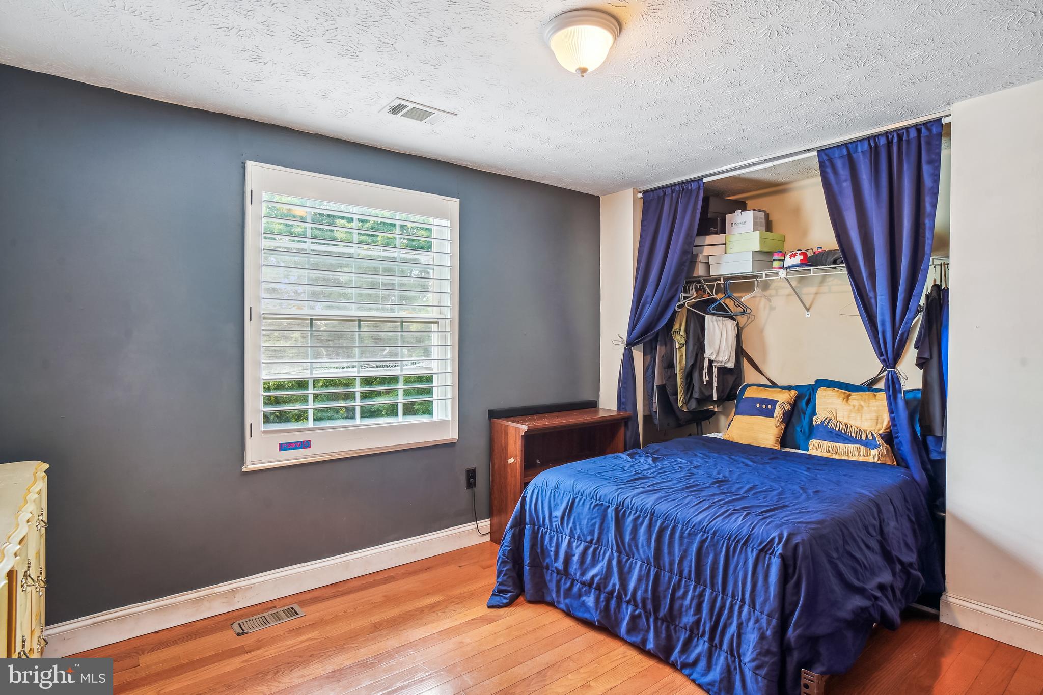 10736 Wayfarer Road Germantown, MD 20876 - Photo 26 of 40 Upper level bedroom #4