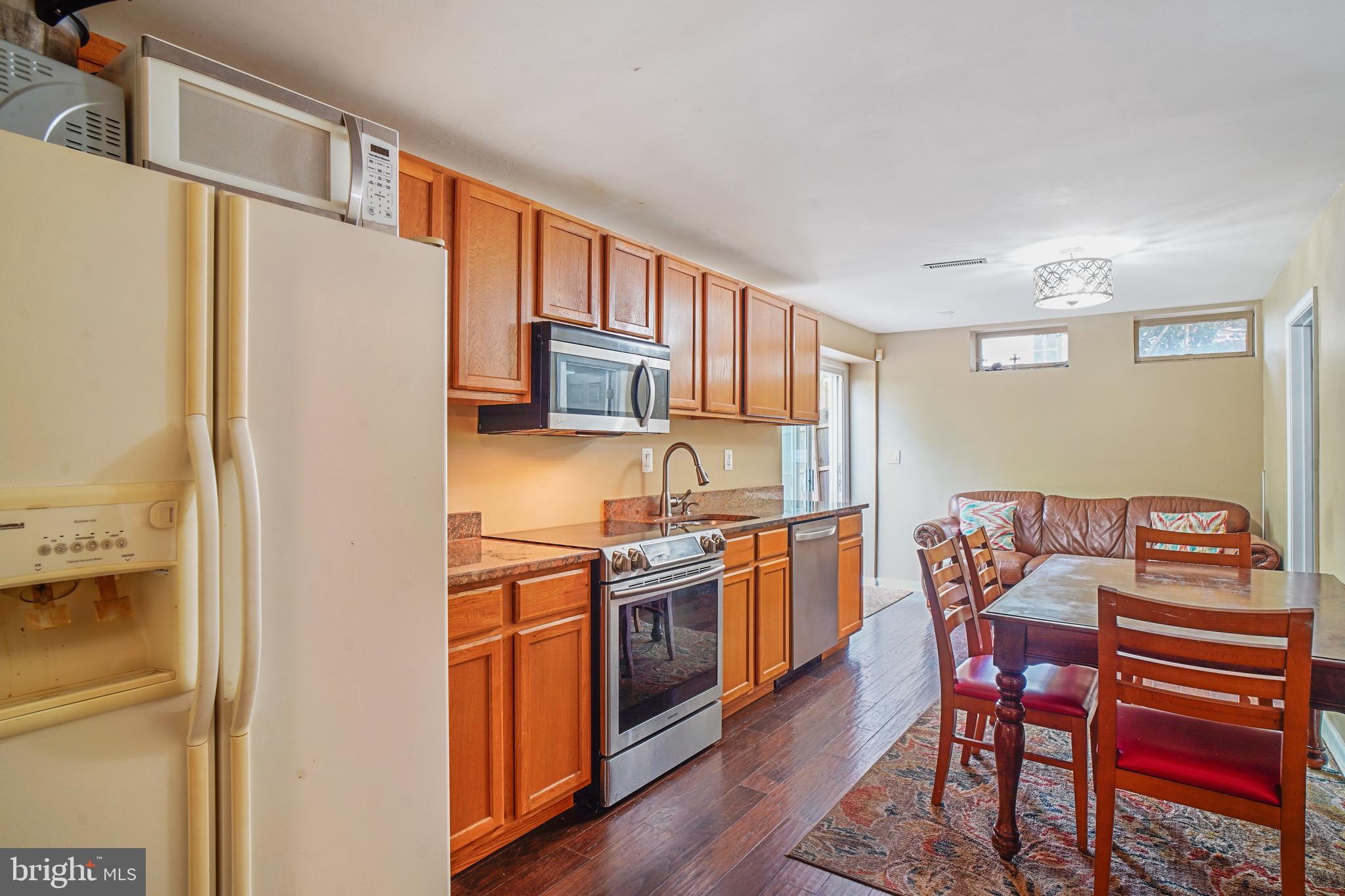 10736 Wayfarer Road Germantown, MD 20876 - Photo 28 of 40 Lower level second kitchen