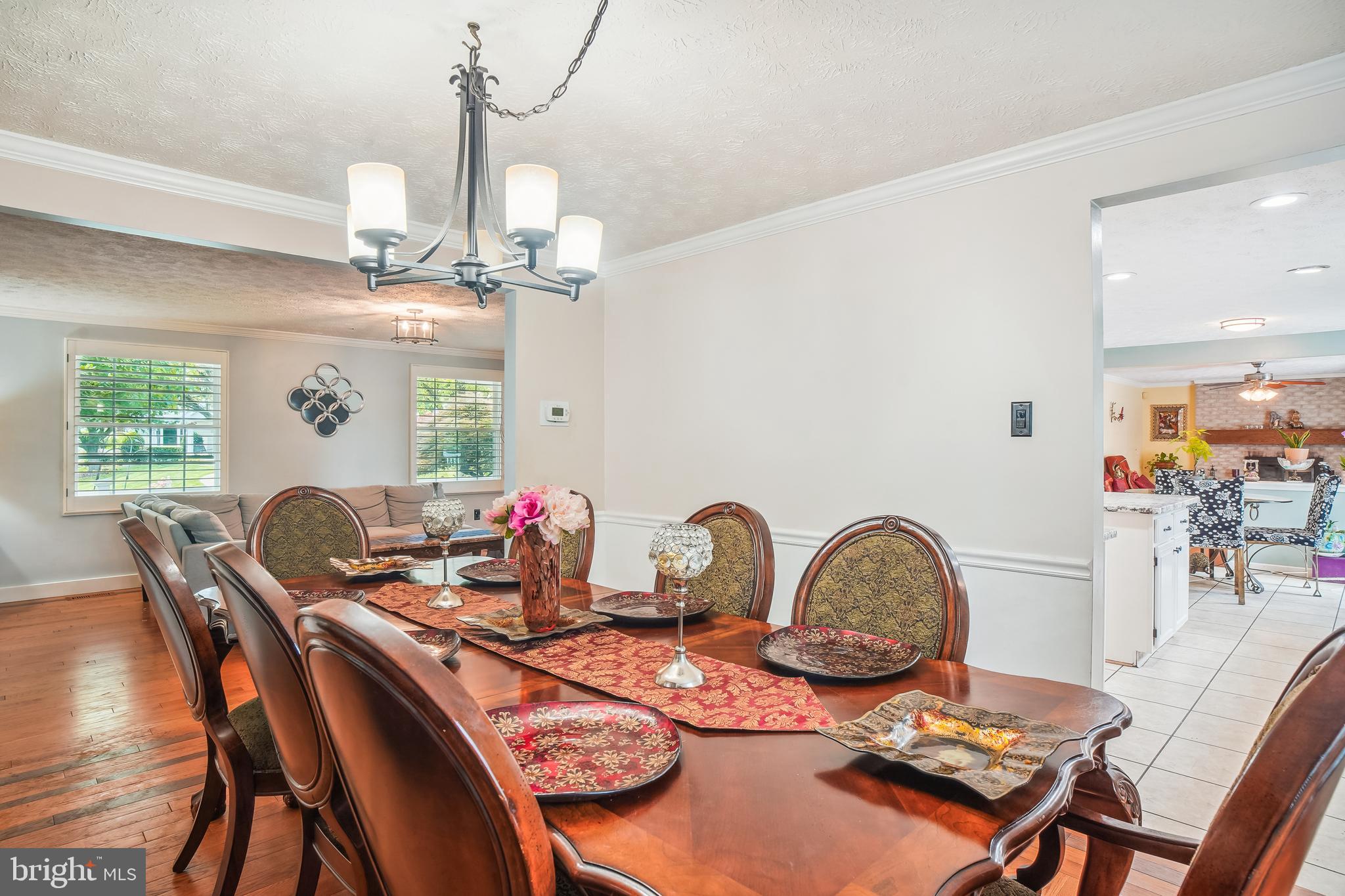 10736 Wayfarer Road Germantown, MD 20876 - Photo 8 of 40 Main level dining room