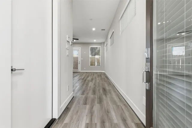 $1,998 | 11 Wellford Street, Unit B, Houston, TX 77022