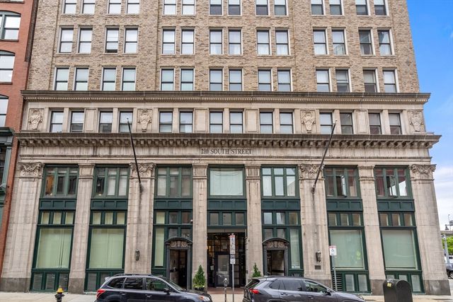 $1,140,000 | 210 South Street, Unit PH112, Boston, MA 02111