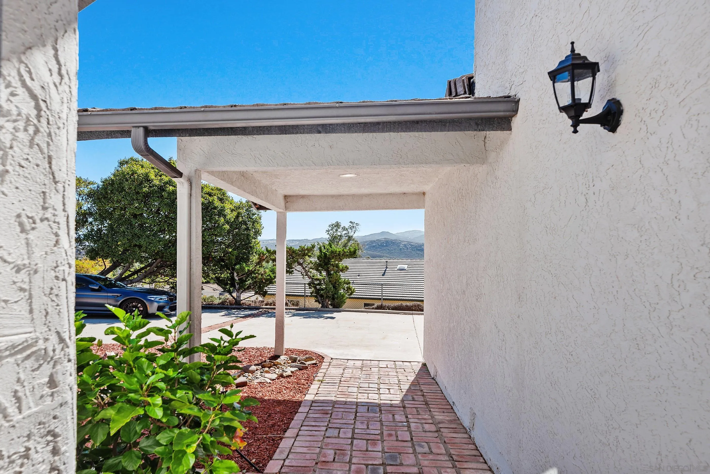 24252 Sargeant Road Ramona, CA 92065 - Photo 7 of 57