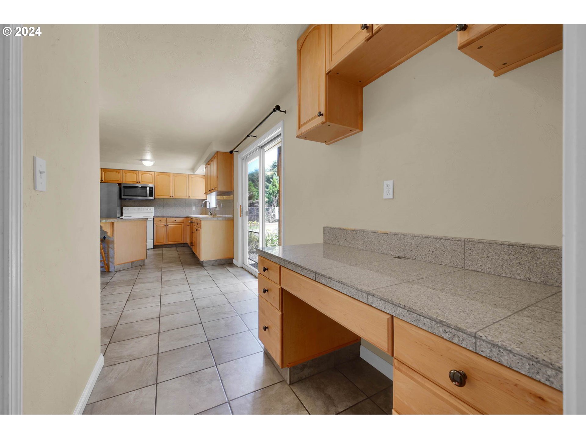 41704 Madrone Street Springfield, OR 97478 - Photo 18 of 48 Gallery Image 18