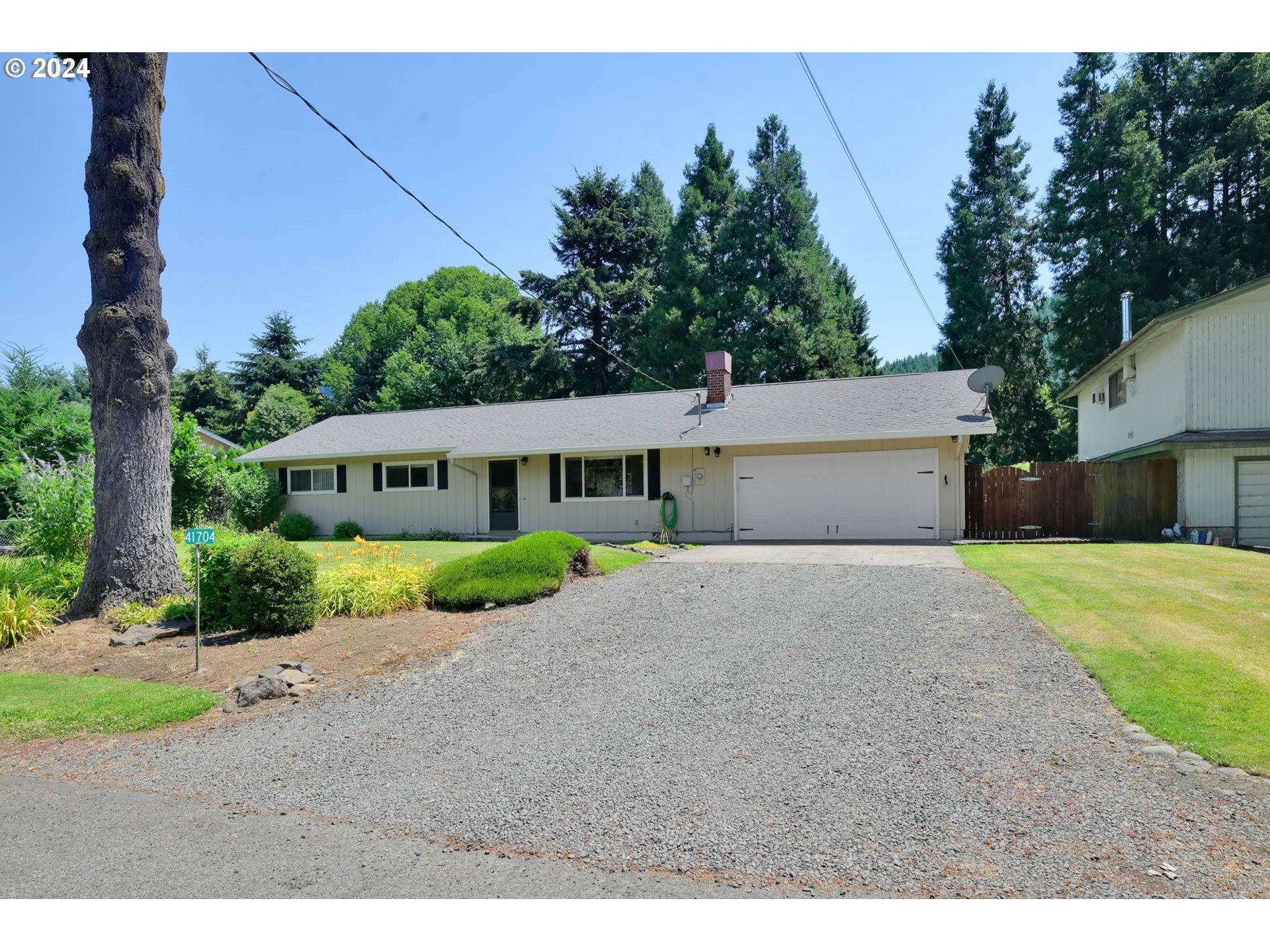 41704 Madrone Street Springfield, OR 97478 - Photo 2 of 48 Gallery Image 2