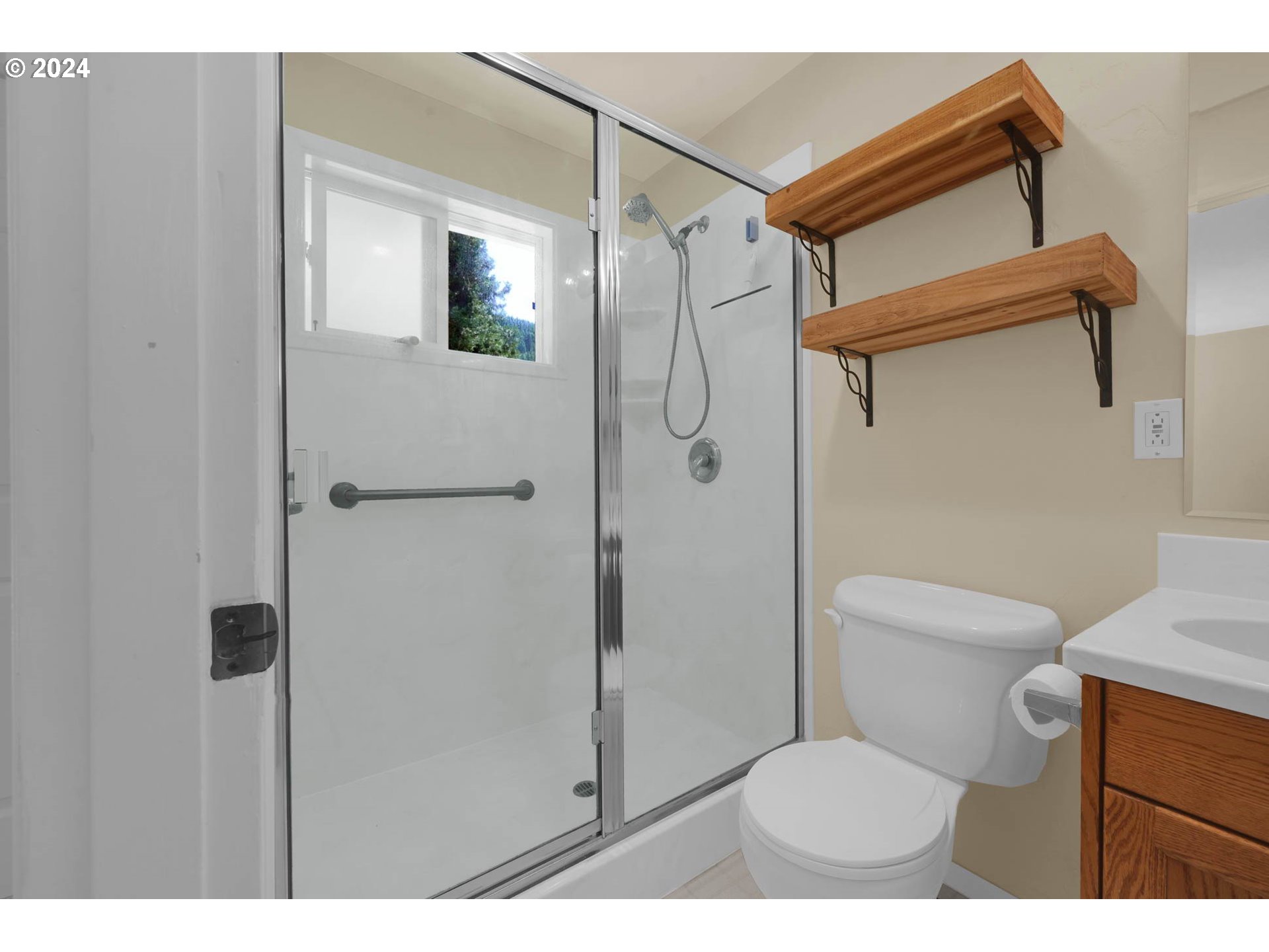 41704 Madrone Street Springfield, OR 97478 - Photo 31 of 48 Gallery Image 31