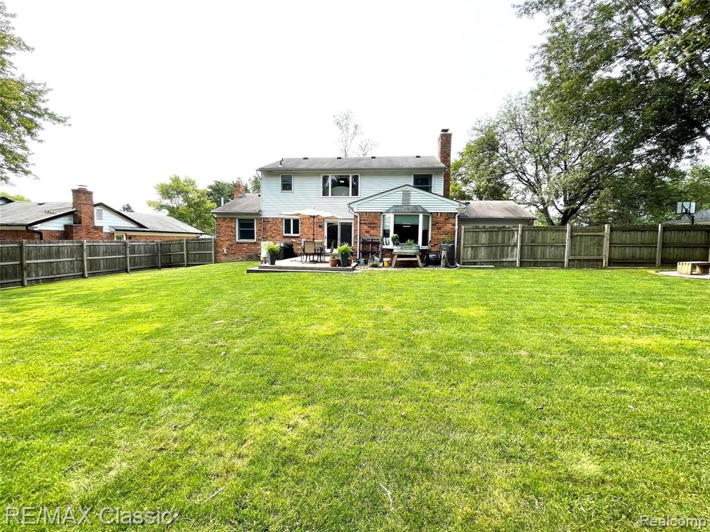 36170 Congress Road Farmington Hills, MI 48335 - Photo 5 of 22