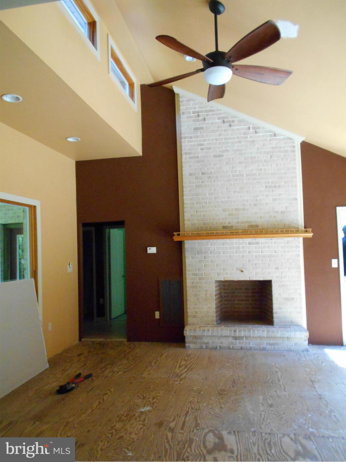 14797 Oakland Road Ridgely, MD 21660 - Photo 8 of 14 Family Room