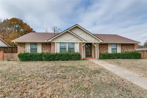 $325,000 | 300 Sioux Street, Keller, TX 76248
