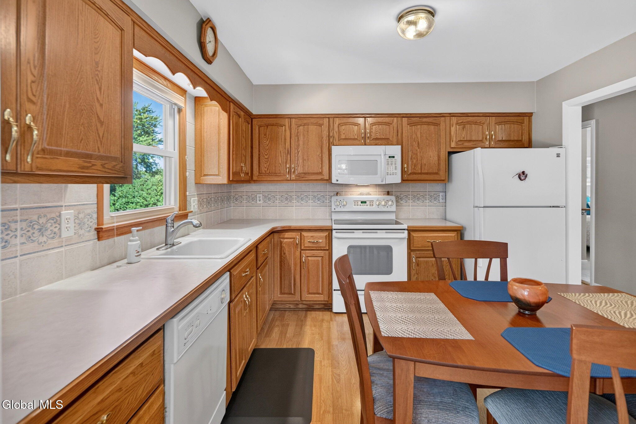 96 Forts Ferry Road Colonie, NY 12110 - Photo 9 of 25 Interior 06