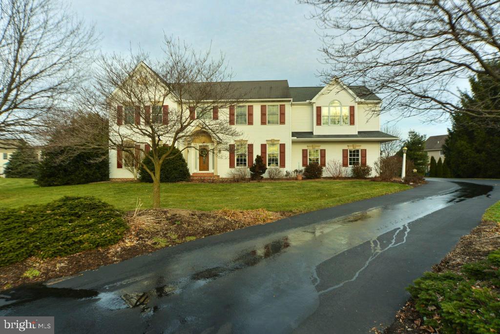 23 Old Post Lane Lititz, PA 17543 - Photo 1 of 30