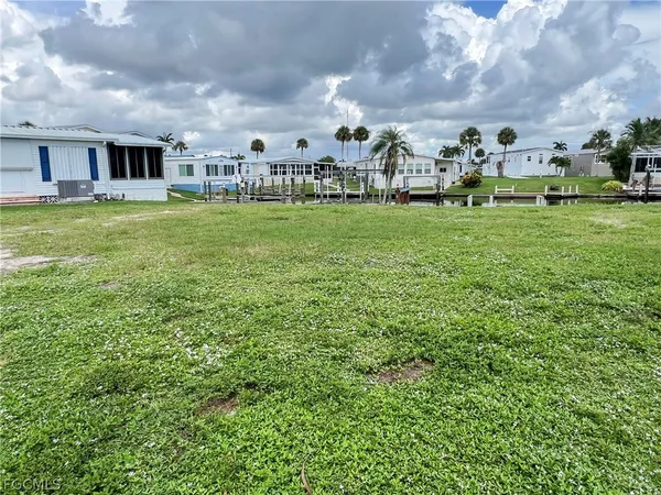 $135,000 | 17551 Stevens Boulevard, Fort Myers Beach, FL 33931