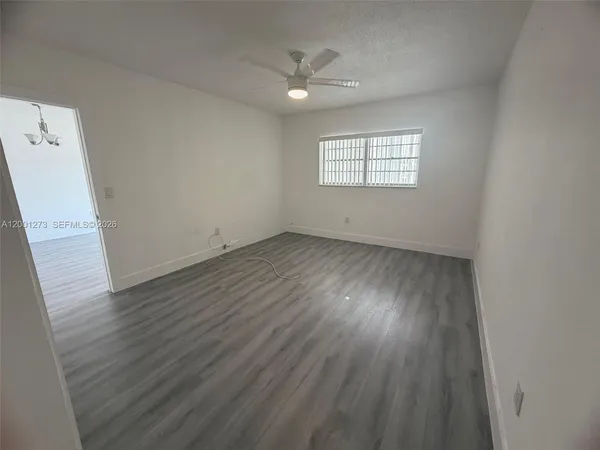 $1,800 | 20111 Northeast 27th Court, Unit K102, Aventura, FL 33180