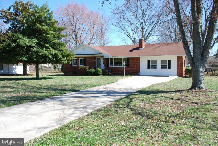 200 Wister Road Colonial Beach, VA 22443 - Photo 1 of 14 Exterior (Main)