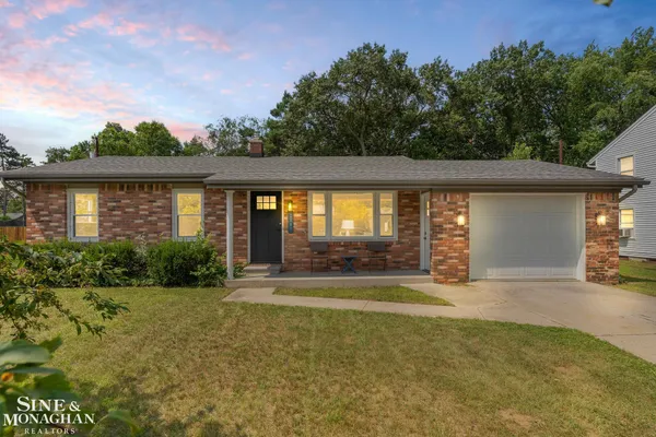 $274,900 | 2849 20th Avenue, Port Huron, MI 48060
