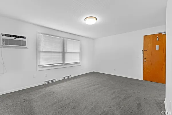 $1,400 | 330 Draper Avenue, Unit 326, Geddes, NY 13219