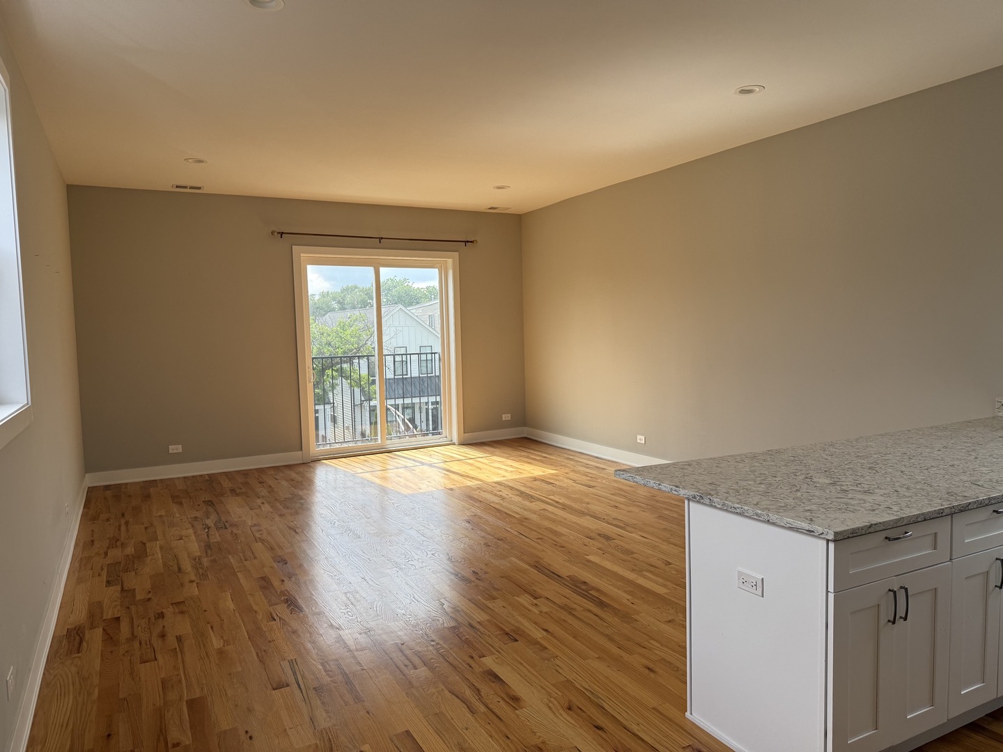1629 North Spaulding Avenue, Unit 3 Chicago, IL 60647 - Photo 3 of 14
