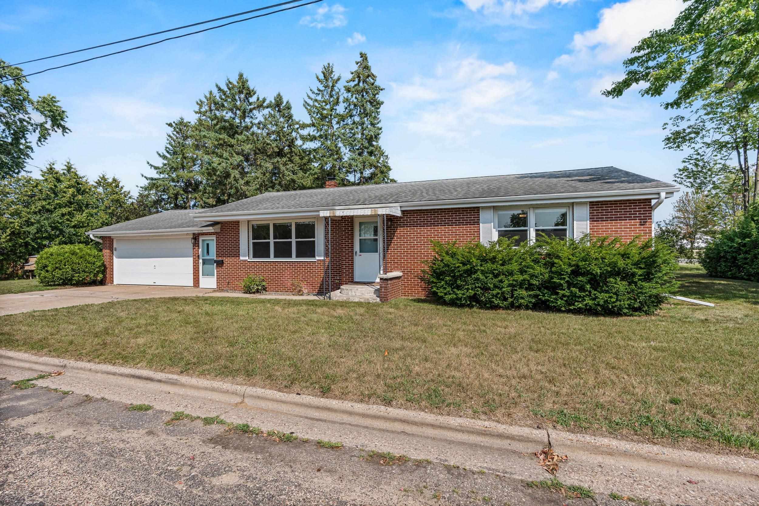 2125 Indiana Avenue Stevens Point, WI 54481 - Photo 5 of 52 Gallery Image 5
