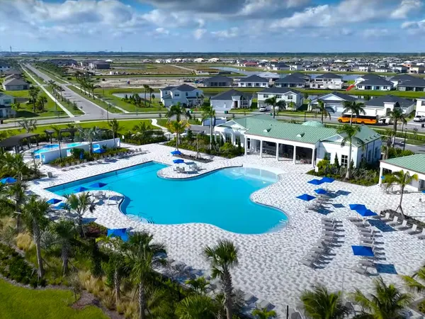 $322,390 | 12949 Southwest Forli Way, Port St. Lucie, FL 34987