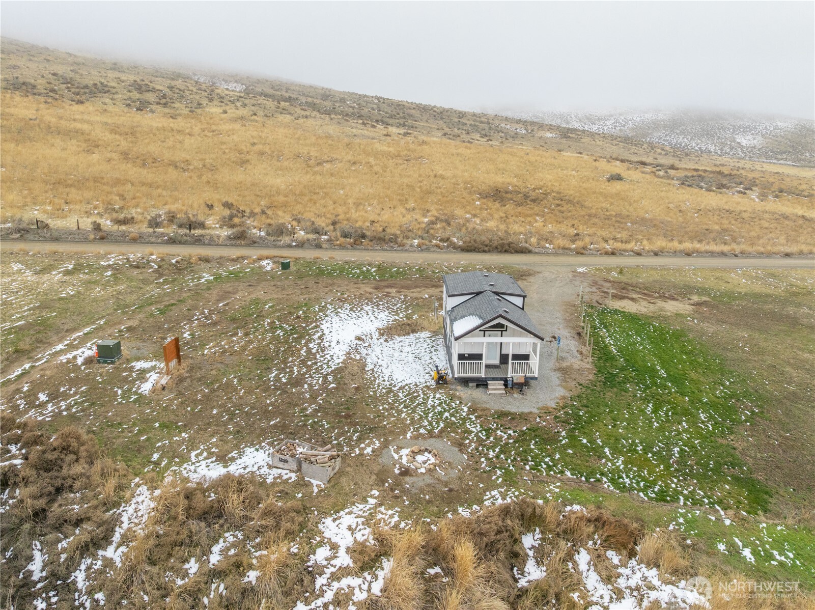 577 Bill Shaw Road Pateros, WA 98846 - Photo 20 of 40 a ocean view with beach and ocean view