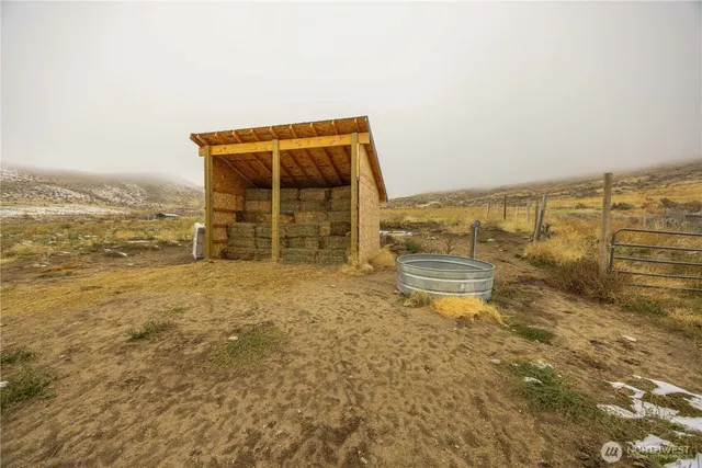 a view of a room with an empty space