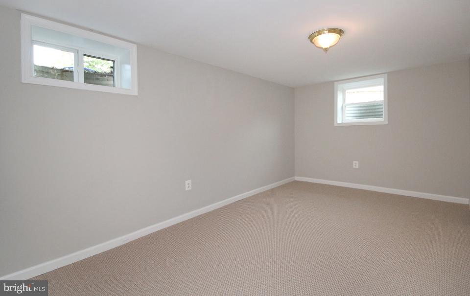 6002 Frederick Street Springfield, VA 22150 - Photo 20 of 27 Interior (General)