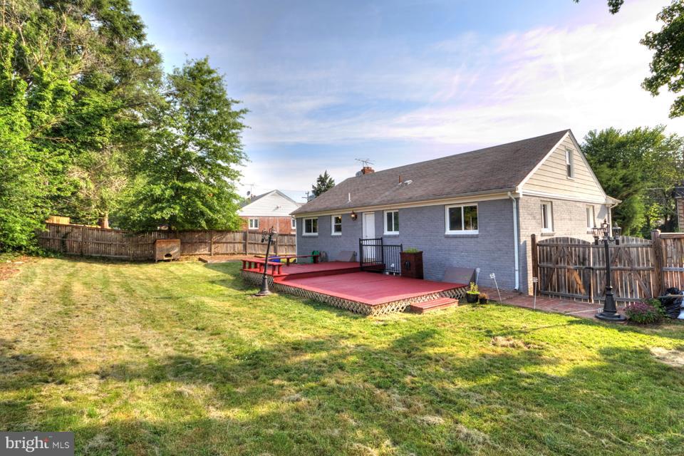 6002 Frederick Street Springfield, VA 22150 - Photo 25 of 27 Exterior (Rear)