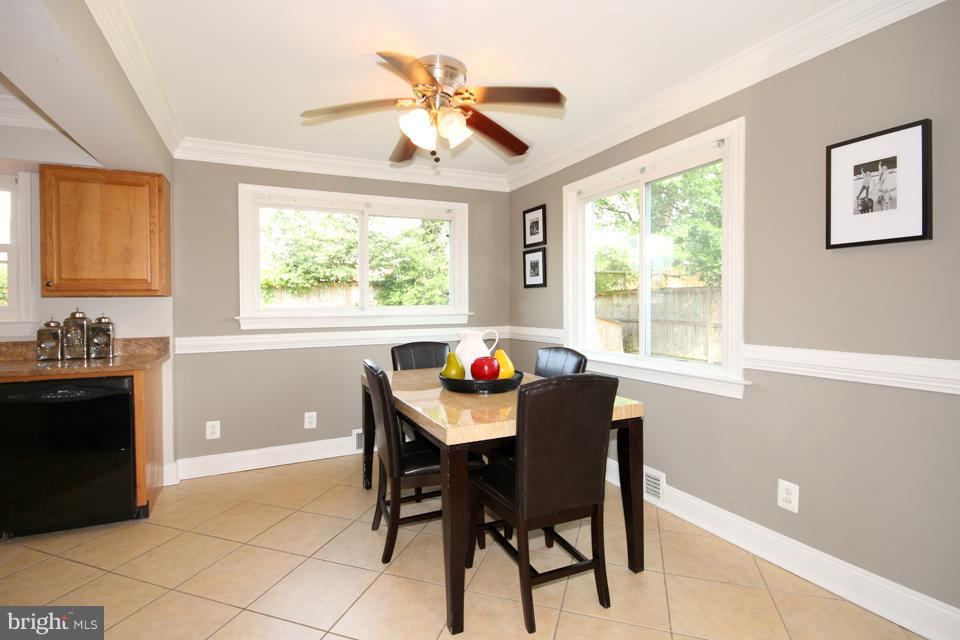 6002 Frederick Street Springfield, VA 22150 - Photo 7 of 27 Dining Room