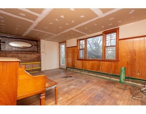 65 Linebrook Road Ipswich, MA 01938 - Photo 13 of 20 Gallery Image 13