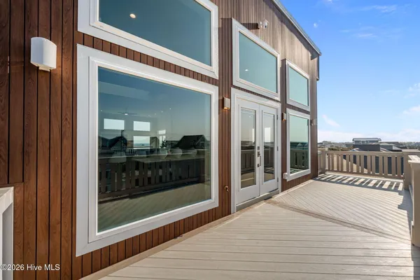 $2,950,000 | 608 South Topsail Drive, Surf City, NC 28445