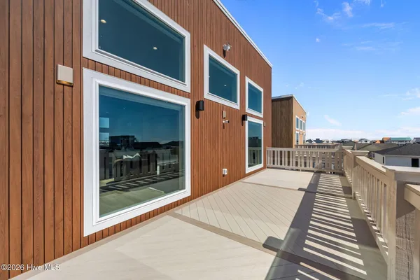 $2,950,000 | 608 South Topsail Drive, Surf City, NC 28445