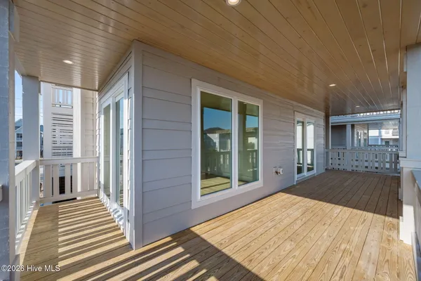 $2,950,000 | 608 South Topsail Drive, Surf City, NC 28445