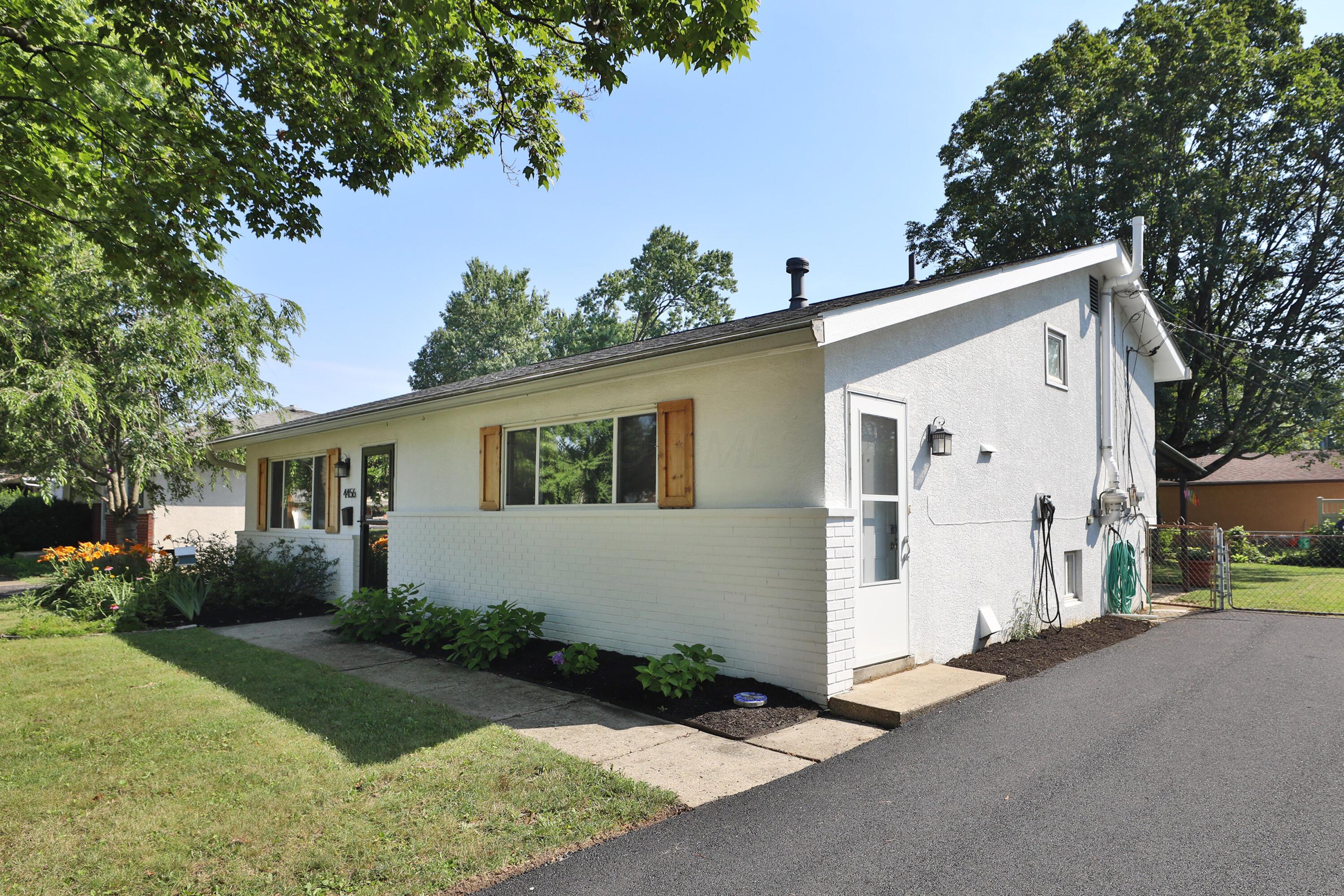 4456 Densmore Road Columbus, OH 43224 - Photo 2 of 37 4456-Densmore-03