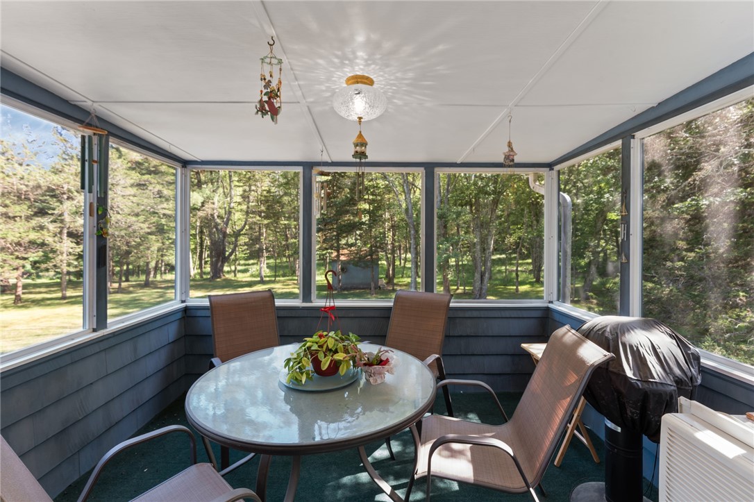 206 Rocky Hill Road Scituate, RI 02857 - Photo 11 of 40