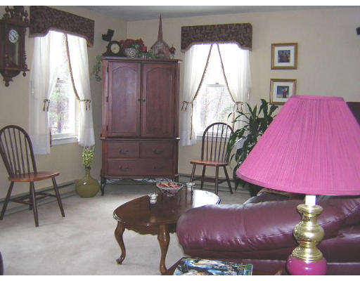 91 Albright Road Sterling, MA 01564 - Photo 3 of 9 Gallery Image 3