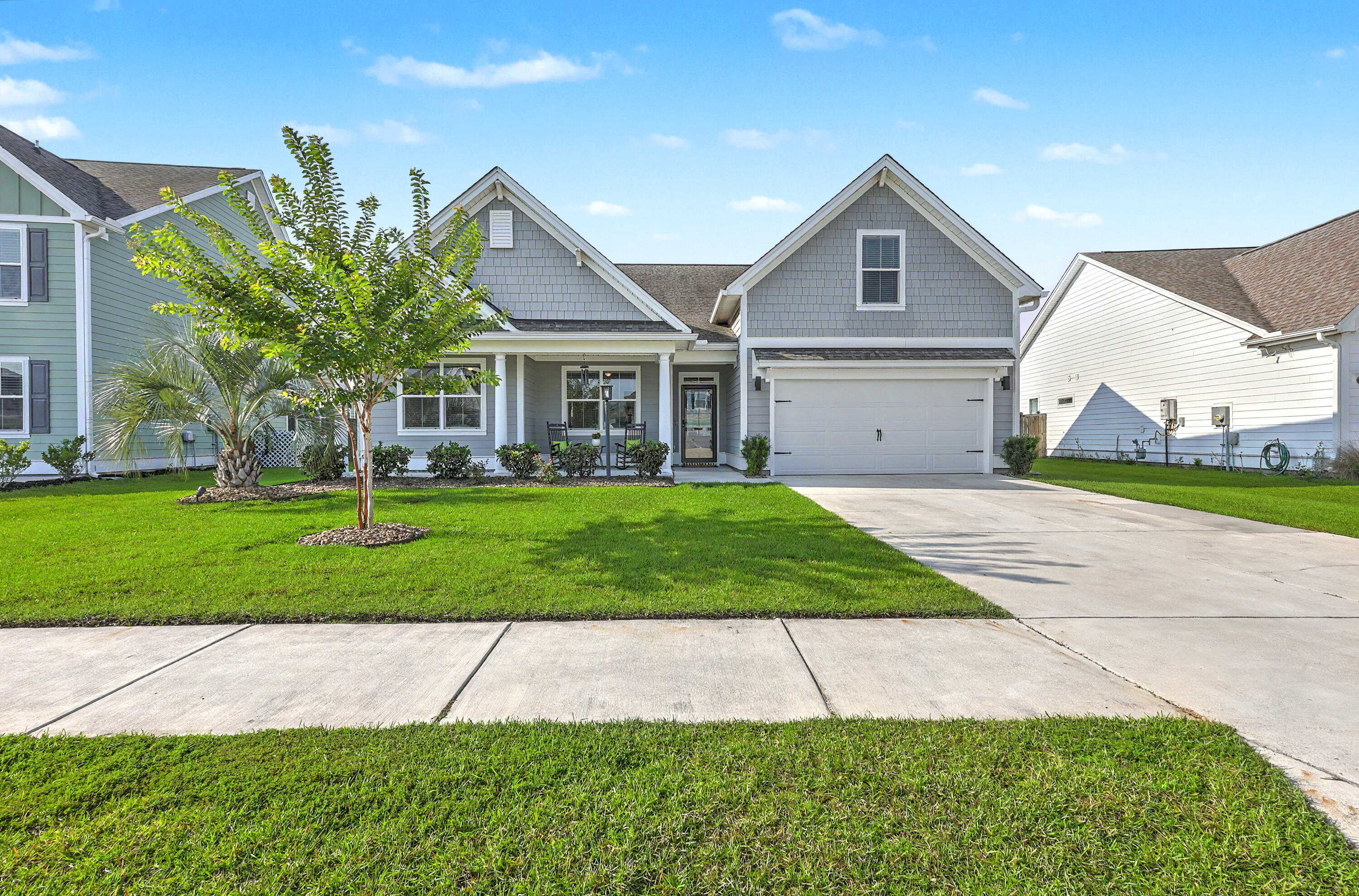 612 Sienna Way Summerville, SC 29486 - Photo 2 of 30 ZYN_9481_2_3_4_5_6_7