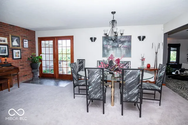 $699,900 | 1000 East County Road 55 South, North Vernon, IN 47265