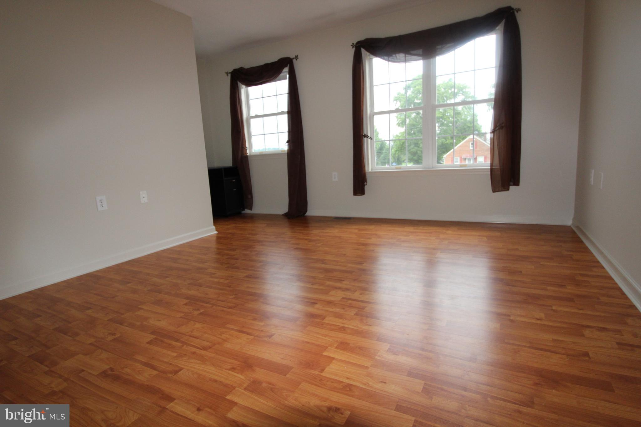 240 North Walnut Street Spring Grove, PA 17362 - Photo 12 of 18