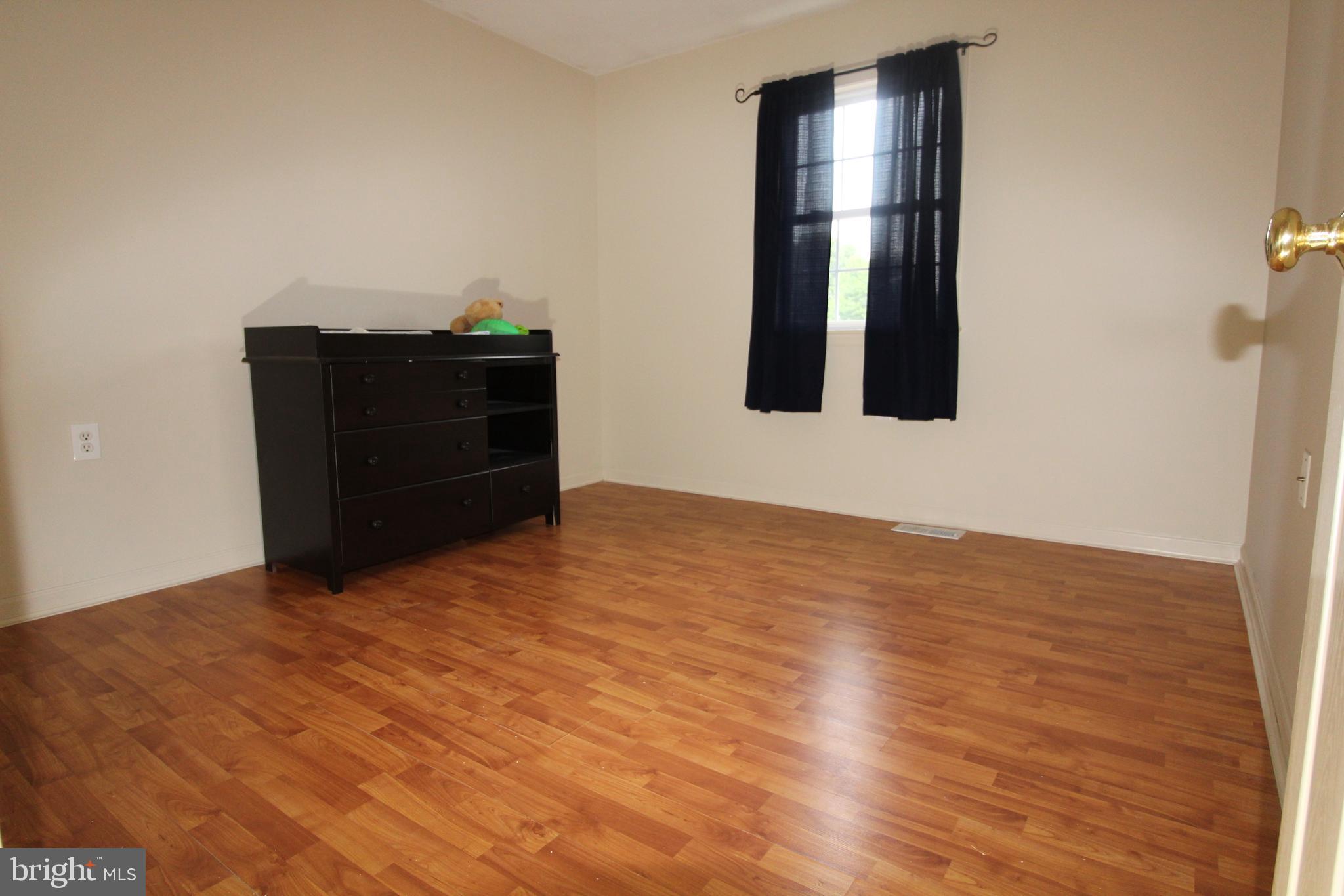 240 North Walnut Street Spring Grove, PA 17362 - Photo 14 of 18