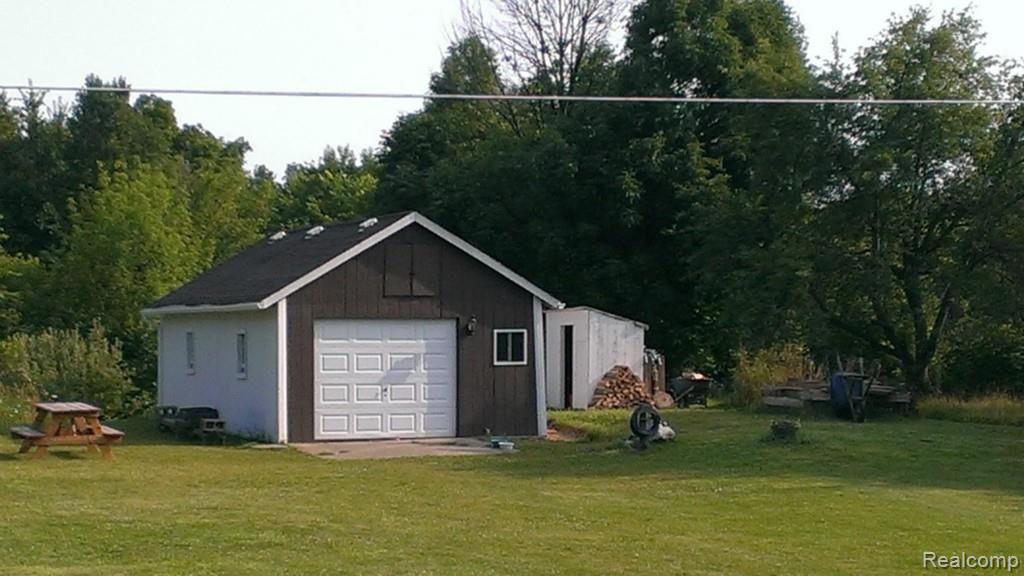 3530 Lippincott Road Lapeer, MI 48446 - Photo 59 of 60 IMAG1306.jpg