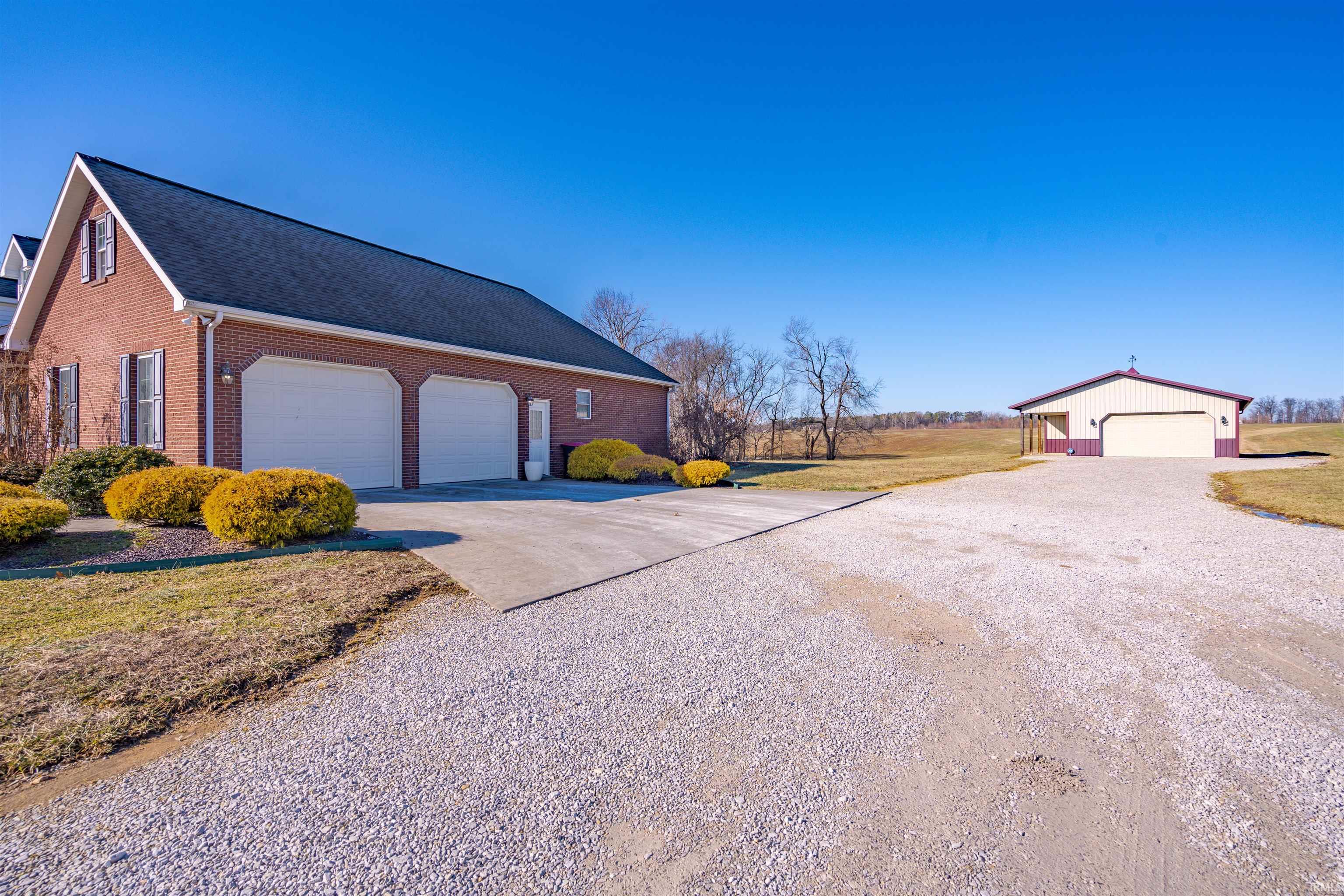 136 Red Barn Road Boonville, IN 47601 - Photo 3 of 36 Gallery Image 3