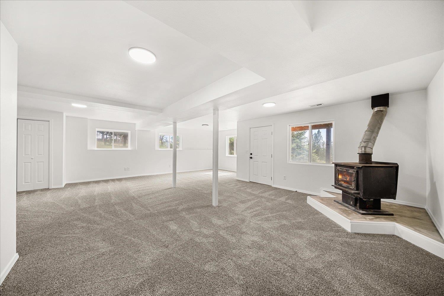 15519 East Tallman Road Chattaroy, WA 99003 - Photo 28 of 49