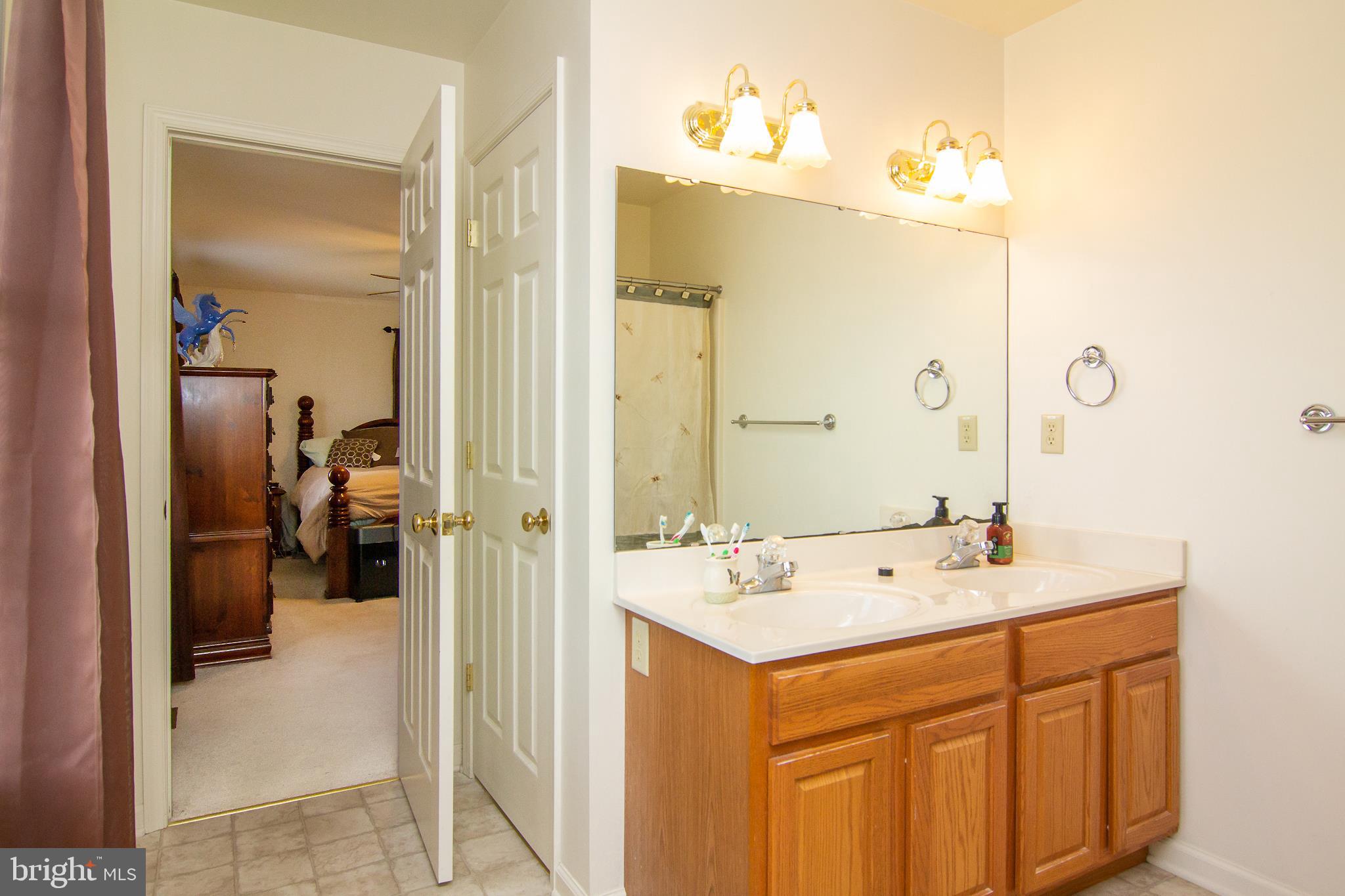 1105 Fox Run Terrace Hanover, PA 17331 - Photo 25 of 31 Master Bath