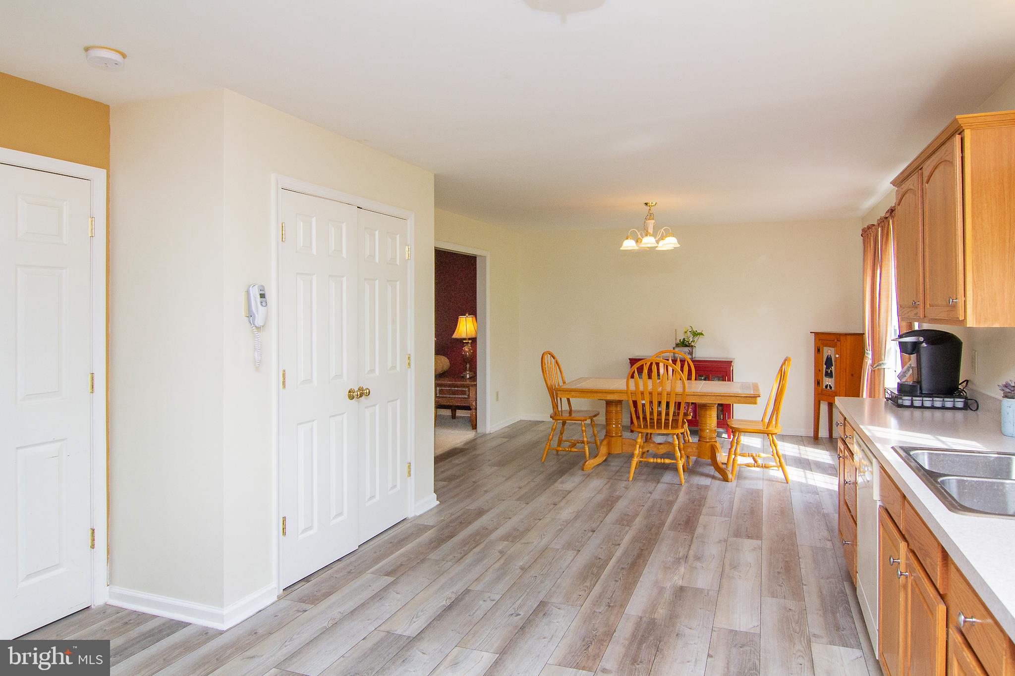 1105 Fox Run Terrace Hanover, PA 17331 - Photo 6 of 31 Eat In Kitchen