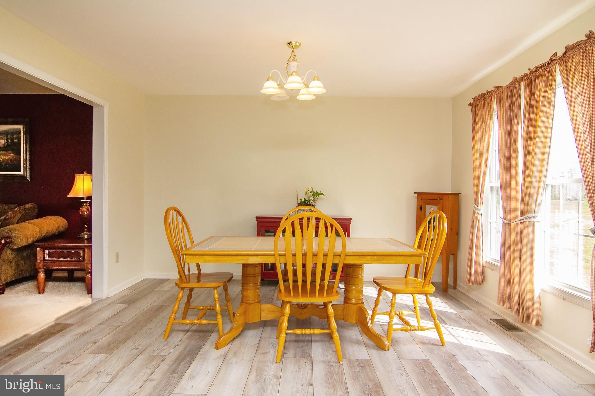 1105 Fox Run Terrace Hanover, PA 17331 - Photo 7 of 31 Eat In Kitchen