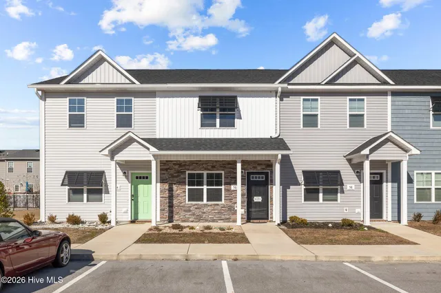 $1,800 | 56 Catalina Circle, Unit 56, Swansboro, NC 28584