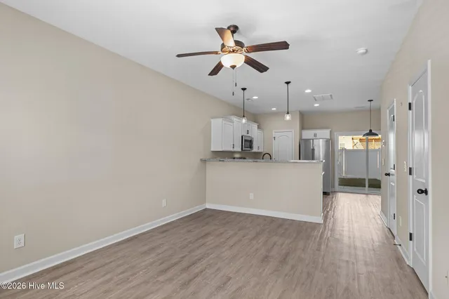 $1,800 | 56 Catalina Circle, Unit 56, Swansboro, NC 28584