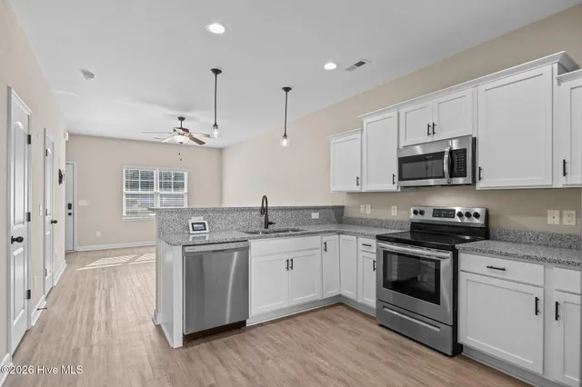 $1,800 | 56 Catalina Circle, Unit 56, Swansboro, NC 28584