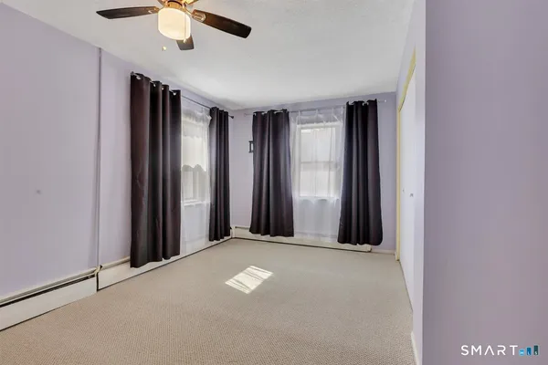 $259,900 | 20 Nassau Circle, East Hartford, CT 06118