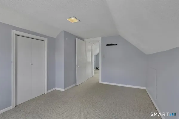 $259,900 | 20 Nassau Circle, East Hartford, CT 06118