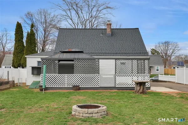 $259,900 | 20 Nassau Circle, East Hartford, CT 06118